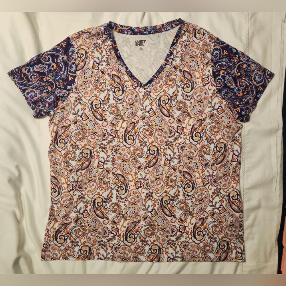Lands' End Women's Cotton Short Sleeve V Neck T-Shirt Paisley Print Size L 14-16 - Picture 2 of 5